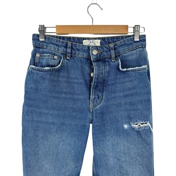 We The Free Free People Ripped Busted Knee Rigged Denim Boyfriend Jeans Size 25 - Picture 2 of 16